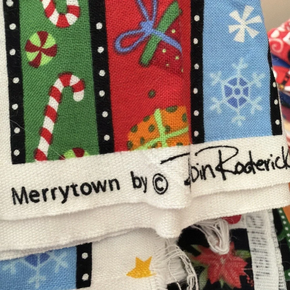 Vtg Christmas Fabric Lot, 9 Designs Have 1 Yard And A Pile Of Fabric Remnants